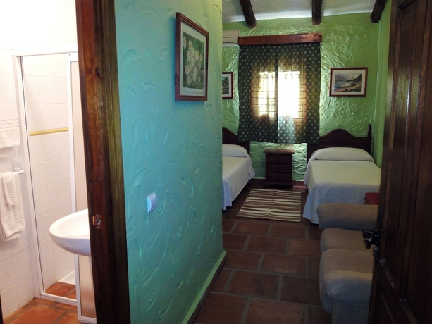 Imagen de la habitación del Hotel Hospedería Las Buitreras. Foto 7