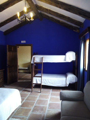 Imagen de la habitación del Hotel Hospedería Las Buitreras. Foto 13