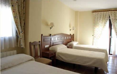 Imagen de la habitación del Hotel Hospedería Los Cahorros. Foto 4