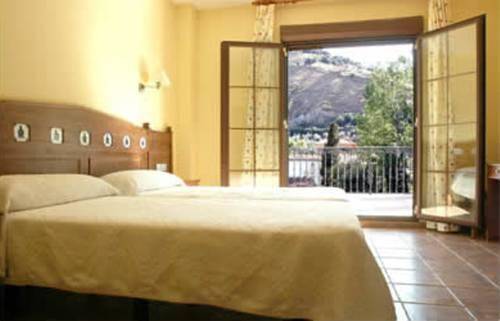 Imagen de la habitación del Hotel Hospedería Los Cahorros. Foto 5