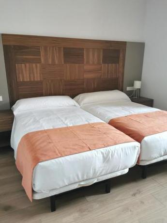 Imagen general del Hotel Hospeder&iacute;a Monasterio de La Vid. Foto 8