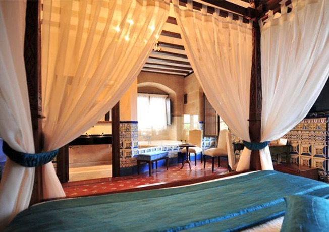 Imagen de la habitación del Hotel Hospedería Palacio de Casafuerte. Foto 3