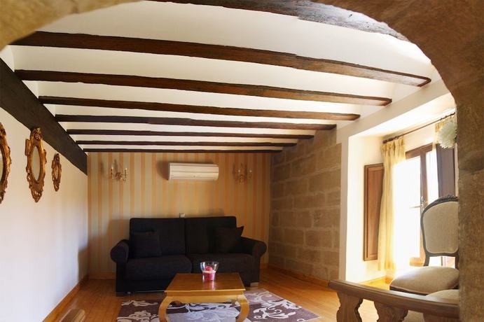 Imagen de la habitación del Hotel Hospedería Palacio de Casafuerte. Foto 6