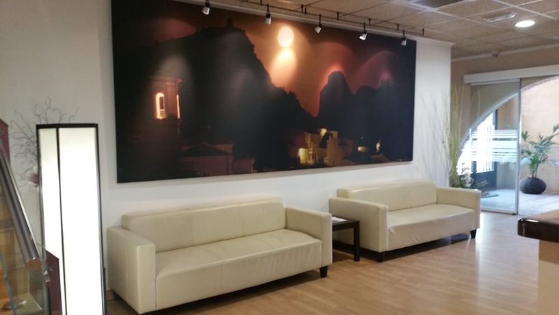 Imagen de los interiores del Hotel Hospeder&iacute;a Rural Constitucion. Foto 17