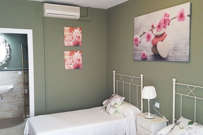 Imagen de la habitación del Hotel Hospeder&iacute;a Rural Las Buganvillas. Foto 5