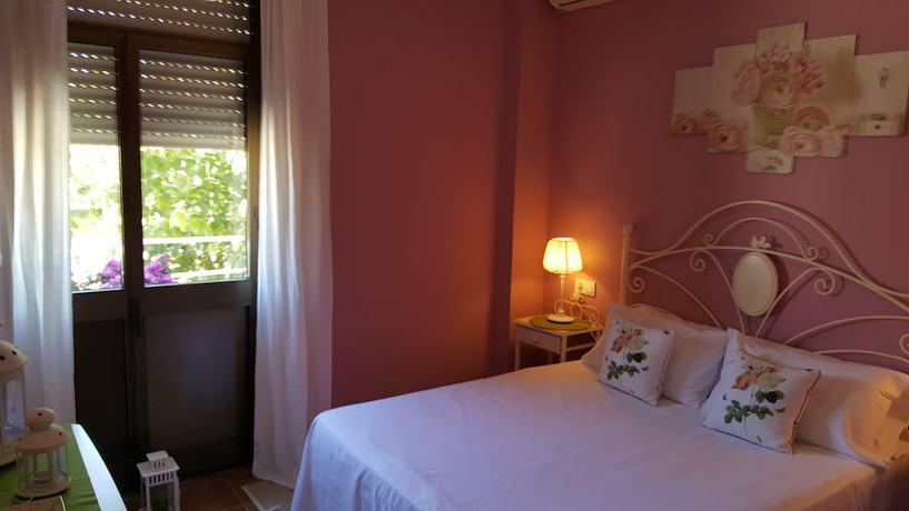 Imagen de la habitación del Hotel Hospeder&iacute;a Rural Las Buganvillas. Foto 7