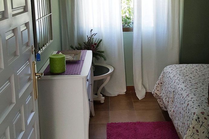 Imagen de la habitación del Hotel Hospeder&iacute;a Rural Las Buganvillas. Foto 10