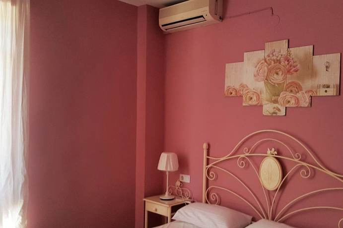 Imagen de la habitación del Hotel Hospeder&iacute;a Rural Las Buganvillas. Foto 11