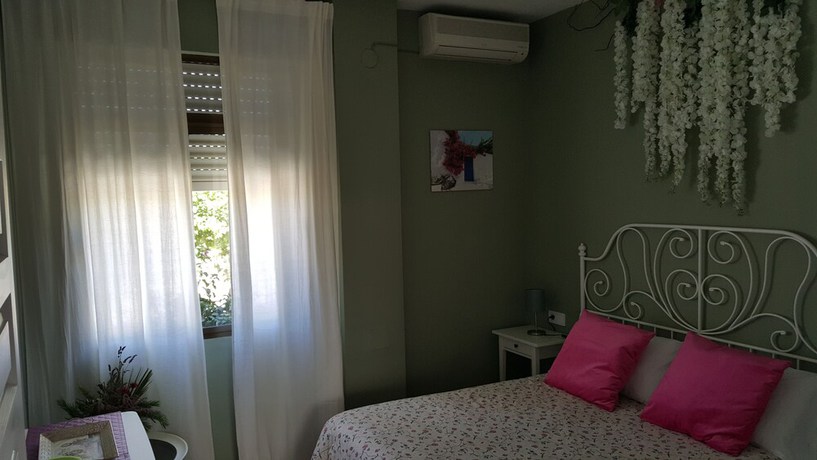 Imagen de la habitación del Hotel Hospeder&iacute;a Rural Las Buganvillas. Foto 13
