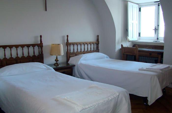 Imagen de la habitación del Hotel Hospedería Santa Cruz. Foto 8