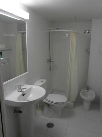 Imagen de la habitación del Hotel Hospedería Santa Cruz. Foto 9