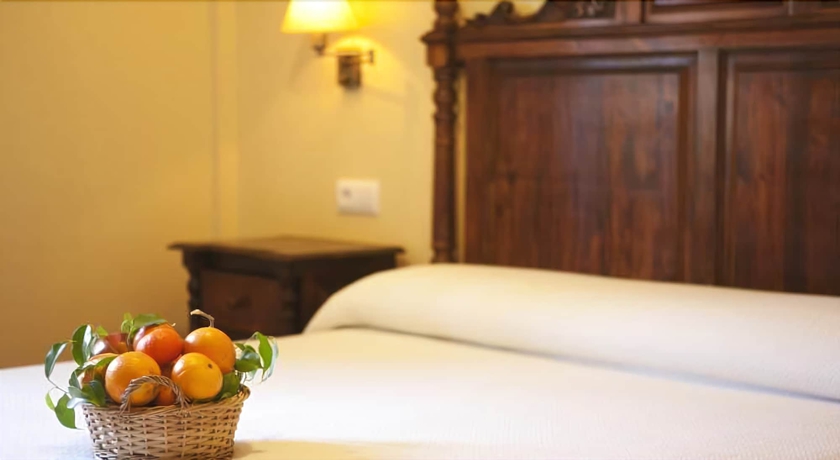 Imagen de la habitación del Hotel Hospedería Santiago. Foto 6