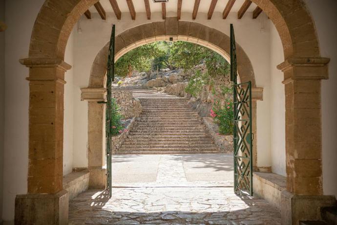 Imagen general del Hotel Hospeder&iacute;a Santuari de Lluc. Foto 18