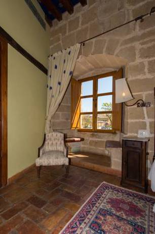 Imagen de la habitación del Hotel Hospedería Señorío De Casalarreina. Foto 4