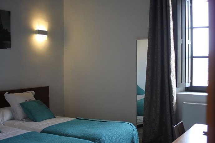 Imagen de la habitación del Hotel Hospedería de Alesves. Foto 8