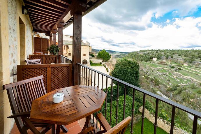 Imagen general del Hotel Hospedería de Santo Domingo. Foto 11