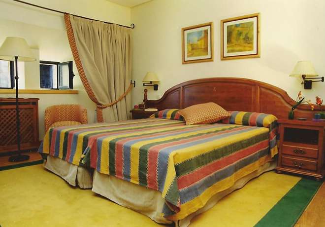 Imagen de la habitación del Hotel Hospedería del Santuario de la Peña de Francia. Foto 7