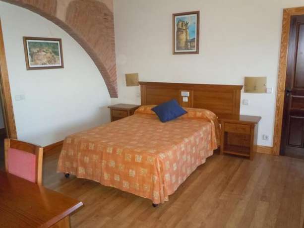 Imagen de la habitación del Hotel Hospedería del Santuario de la Peña de Francia. Foto 10