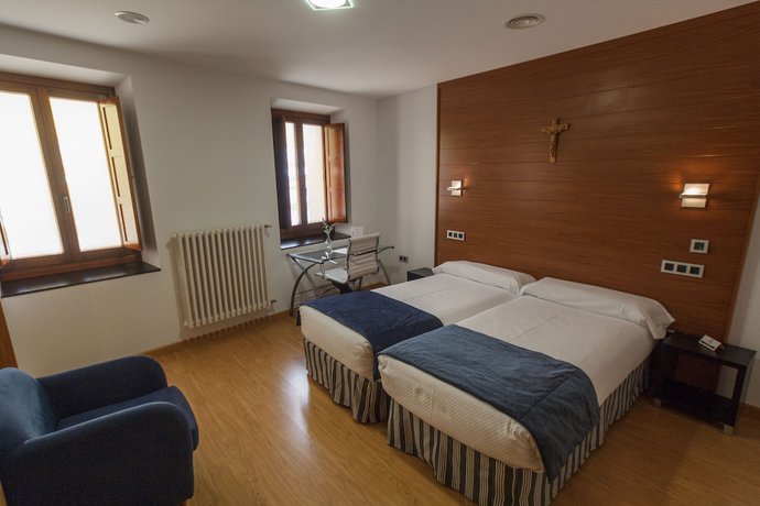 Imagen de la habitación del Hotel Hospeder&iacute;a del Seminario. Foto 11