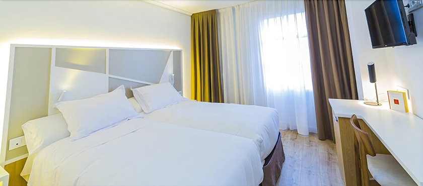 Imagen de la habitación del Hotel Hospedium Cañitas Maite Gastronómico. Foto 10