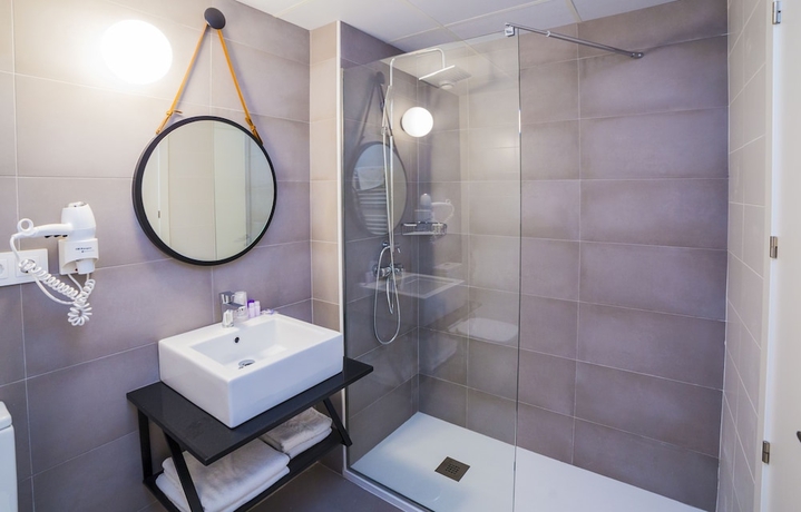 Imagen de la habitación del Hotel Hospedium Cañitas Maite Gastronómico. Foto 14