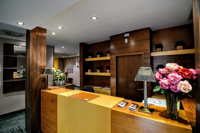 Imagen de los interiores del Hotel Hospedium Casino Del Tormes. Foto 15