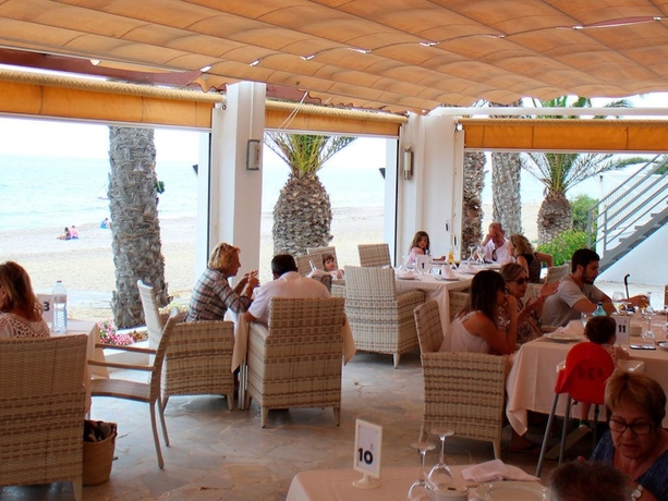 Imagen del bar/restaurante del Hotel Hospedium Continental Mojácar. Foto 2