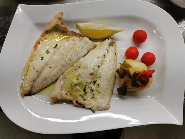 Imagen del bar/restaurante del Hotel Hospedium Continental Mojácar. Foto 8