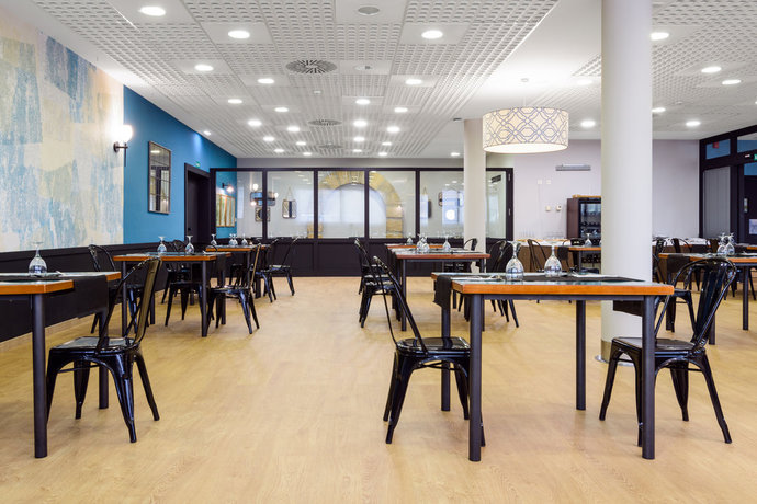 Imagen del bar/restaurante del Hotel Hospedium Don Fidel. Foto 2