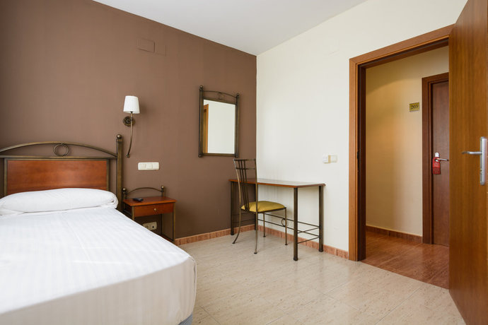 Imagen de la habitación del Hotel Hospedium Don Fidel. Foto 12