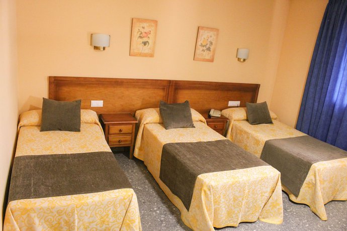 Imagen de la habitación del Hotel Hospedium Don José. Foto 5