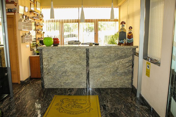 Imagen de los interiores del Hotel Hospedium Don José. Foto 16