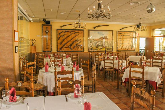 Imagen del bar/restaurante del Hotel Hospedium Don José. Foto 2