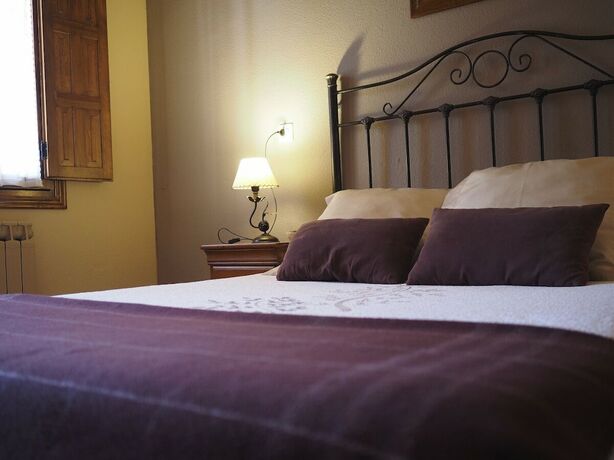 Imagen general del Hotel Hospedium Hostal Almanzor. Foto 13