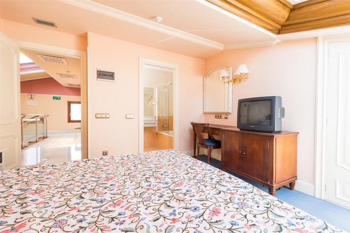 Imagen general del Hotel Hospedium Hotel Blu Sondika. Foto 7