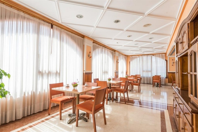 Imagen general del Hotel Hospedium Hotel Blu Sondika. Foto 12