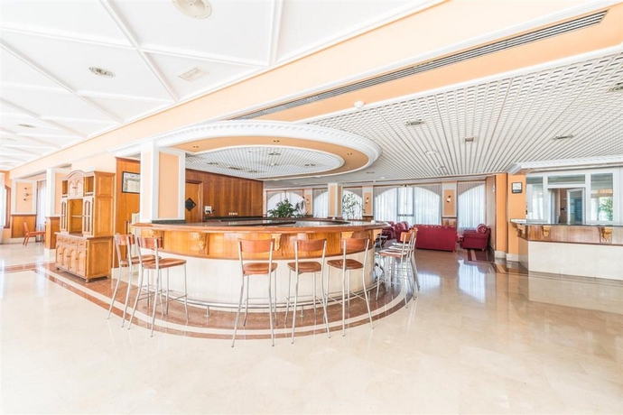 Imagen general del Hotel Hospedium Hotel Blu Sondika. Foto 13