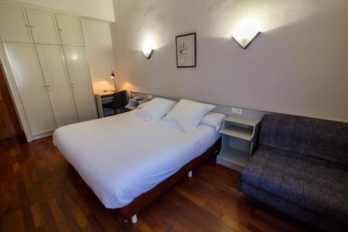 Imagen de la habitación del Hotel Hospedium Lleida. Foto 3
