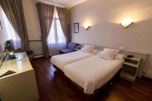 Imagen de la habitación del Hotel Hospedium Lleida. Foto 4