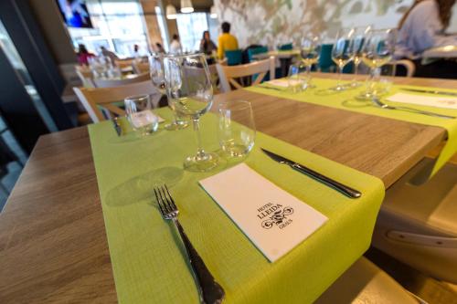 Imagen de los interiores del Hotel Hospedium Lleida. Foto 12