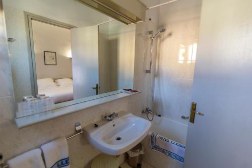 Imagen de la habitación del Hotel Hospedium Lleida. Foto 6
