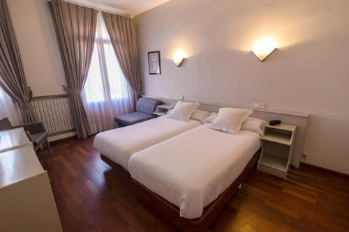 Imagen de la habitación del Hotel Hospedium Lleida. Foto 7