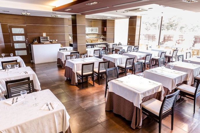 Imagen del bar/restaurante del Hotel Hospedium Los Periquitos. Foto 3