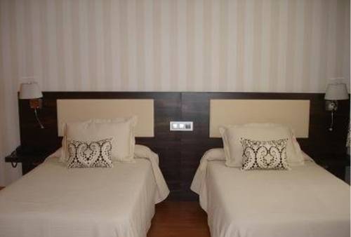 Imagen de la habitación del Hotel Hospedium Triana. Foto 11