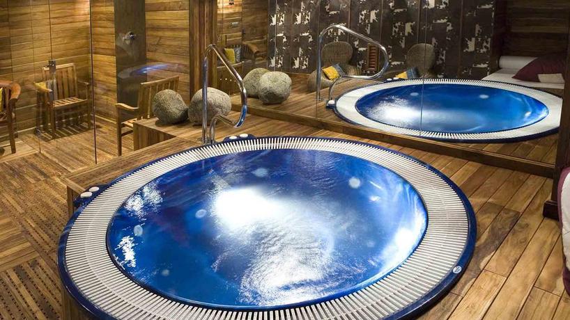 Imagen de los interiores del Hotel Hospital De Benasque. Foto 6