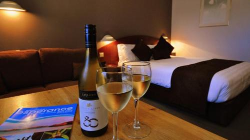 Imagen de la habitación del Hotel Hospitality Esperance SureStay Collection by Best Western. Foto 5