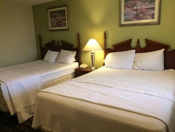 Imagen de la habitación del Hotel Hospitality Inn - Buffalo Airport. Foto 8