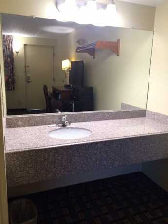 Imagen general del Hotel Hospitality Inn - Buffalo Airport. Foto 5