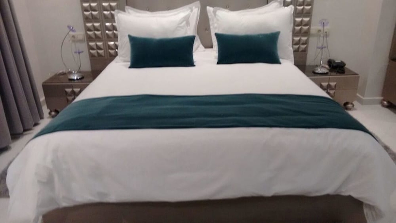 Imagen de la habitación del Hotel Hospitality Inn. Foto 14