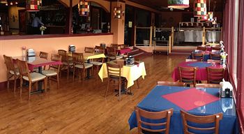 Imagen del bar/restaurante del Hotel Hospitality Inn, Kamloops. Foto 3